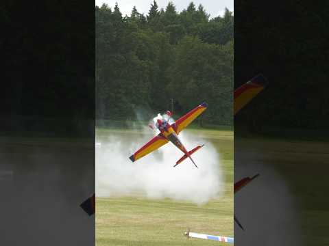 Rory smoking his EF Extra w/ slow motion #rcaircraft #rcpilot #extremeflight